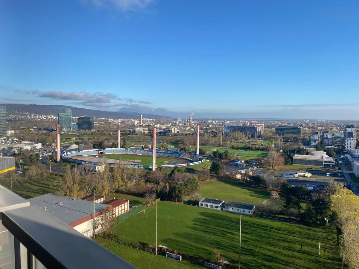 Apartmán Fantastic View From The 20Th Floor Bratislava Exteriér fotografie